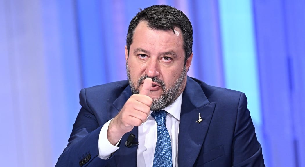 Salvini già campagna elettorale: promesse su IVA e mascherine