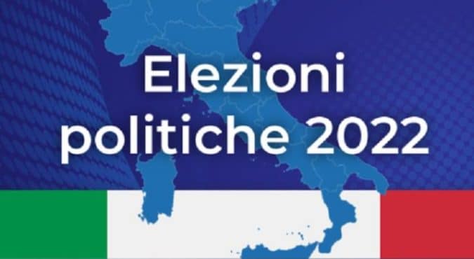 Elezioni 2022: Berlusconi tra i candidati, Di Battista si ritira