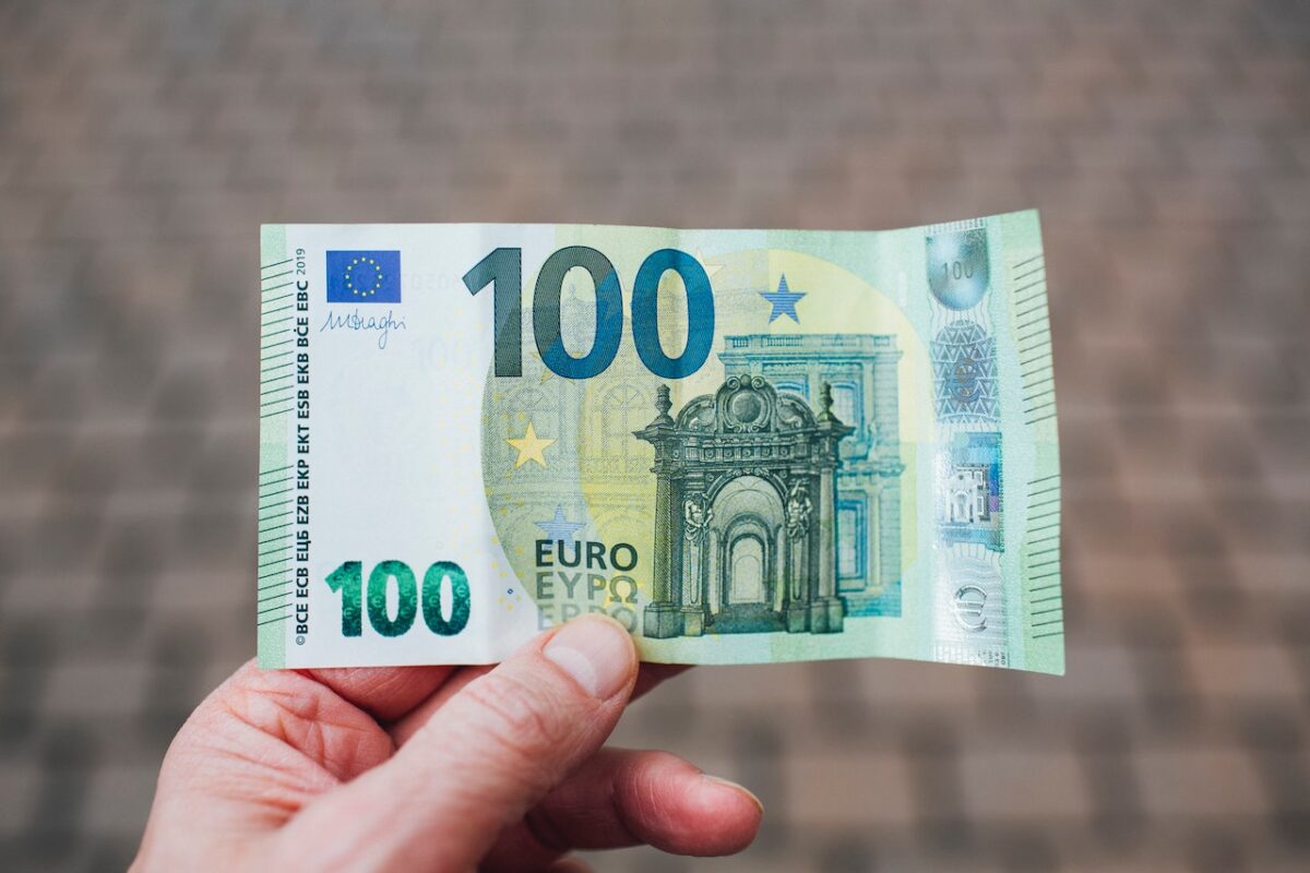 Bonus 100 euro, come ottenerlo a luglio: domanda e requisiti