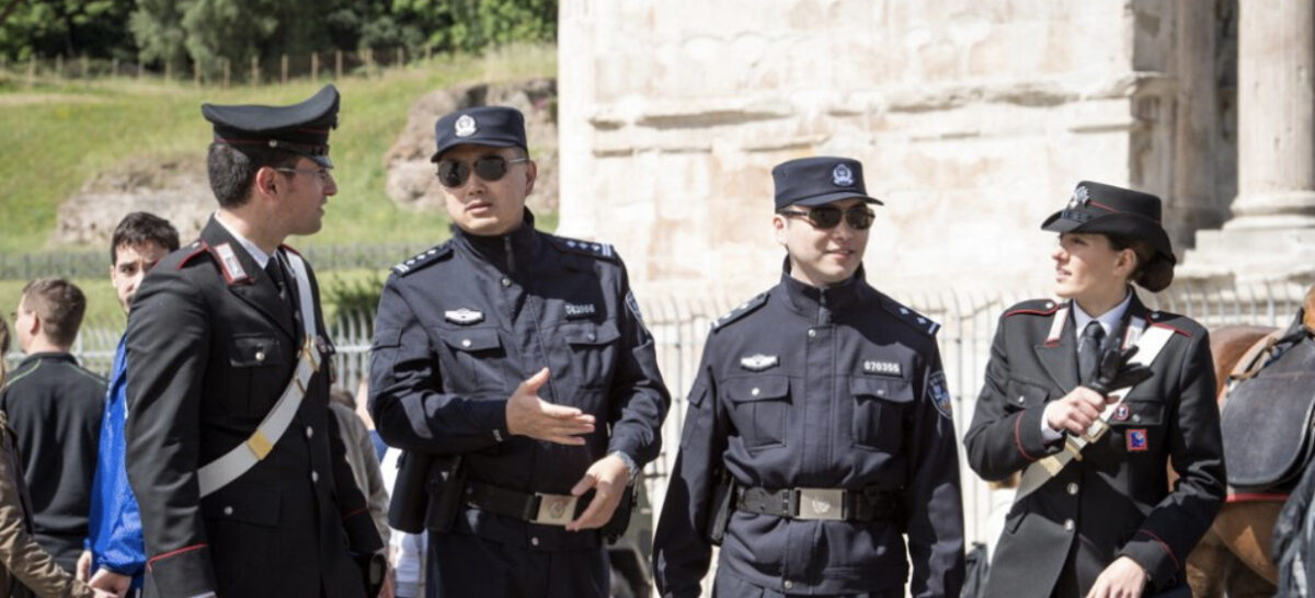 Polizia Cinese