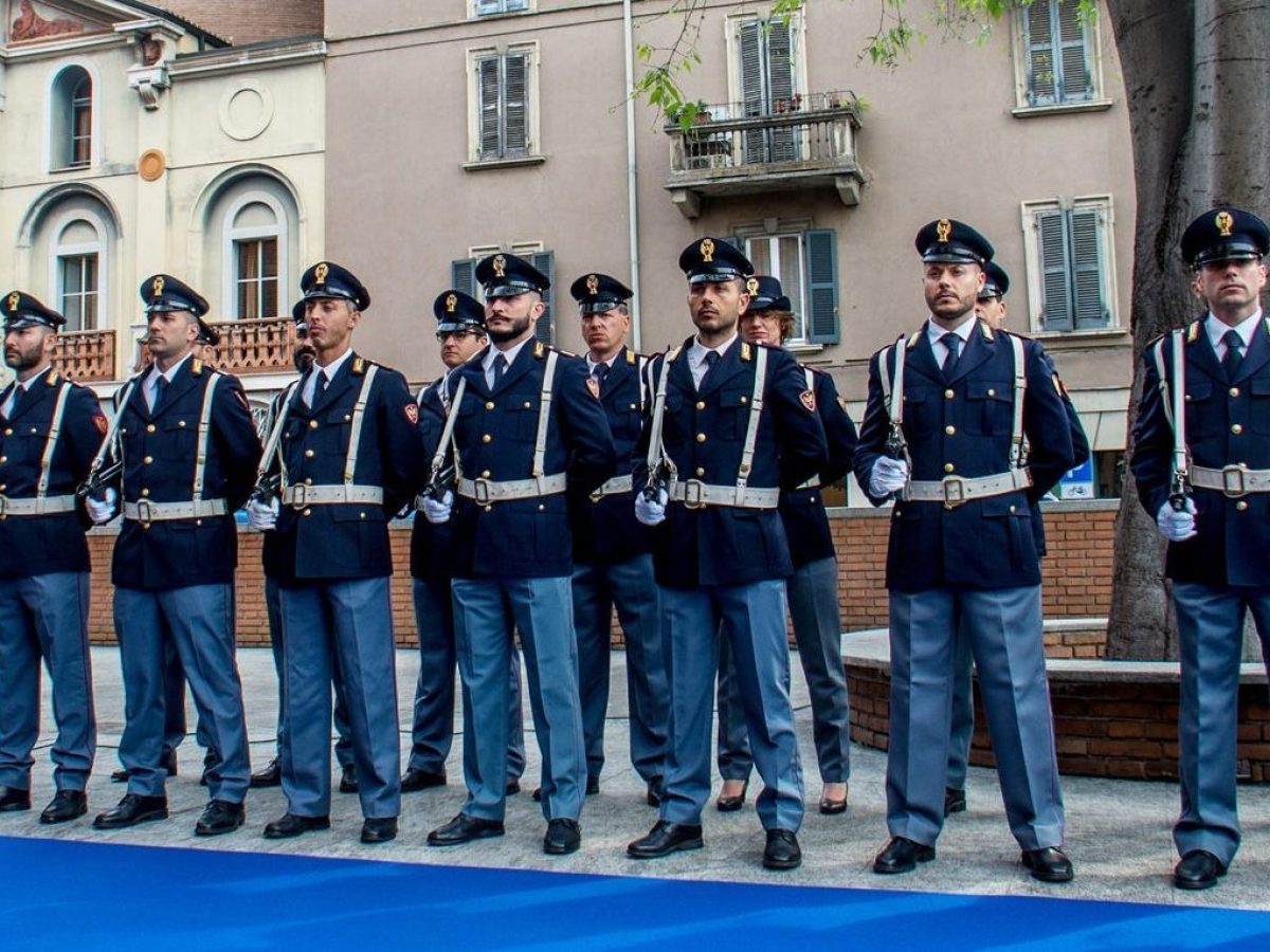 agenti-polizia-19