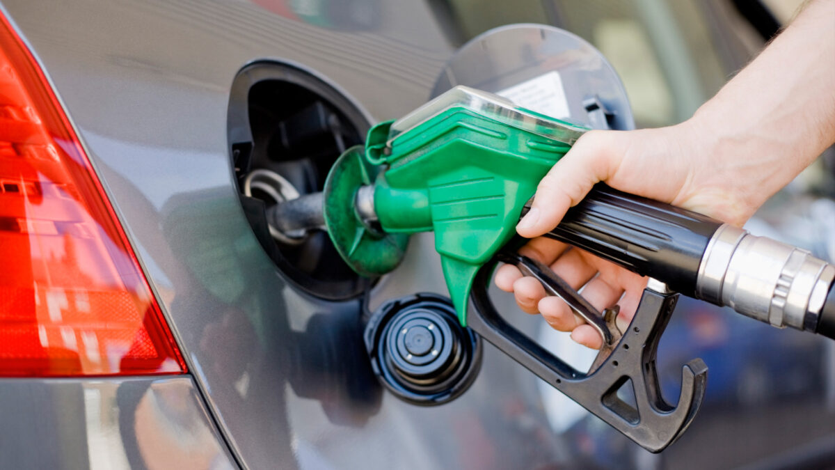benzina_risparmio_shu_81270399_1600x900